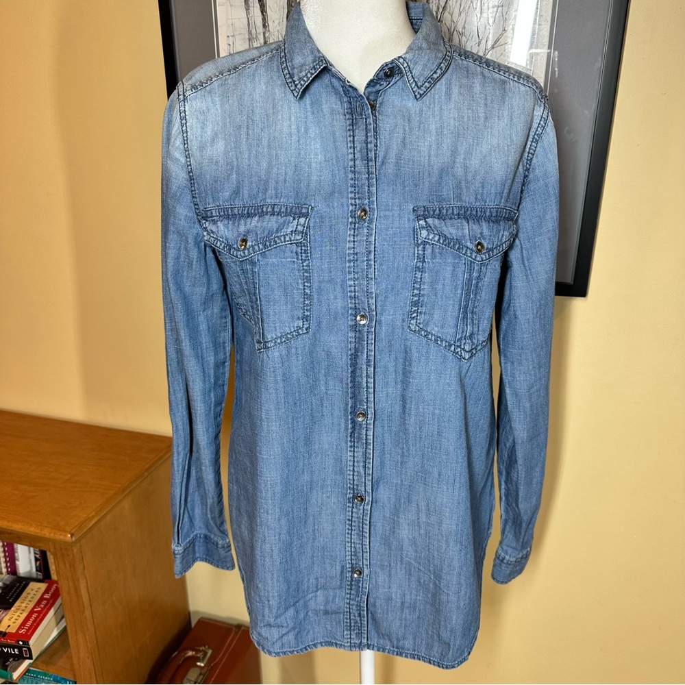 Classic Lightweight Blue Chambray Western Shirt - Soft Relaxed Fit - Size S/M